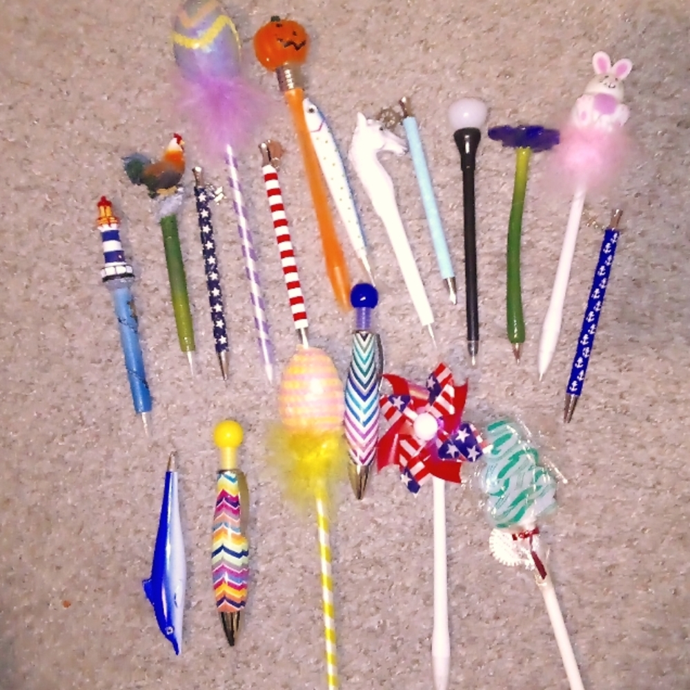 Assorted Themed Pens